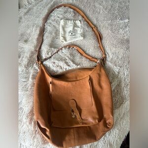 Il Bisonte Carmel Leather Bag